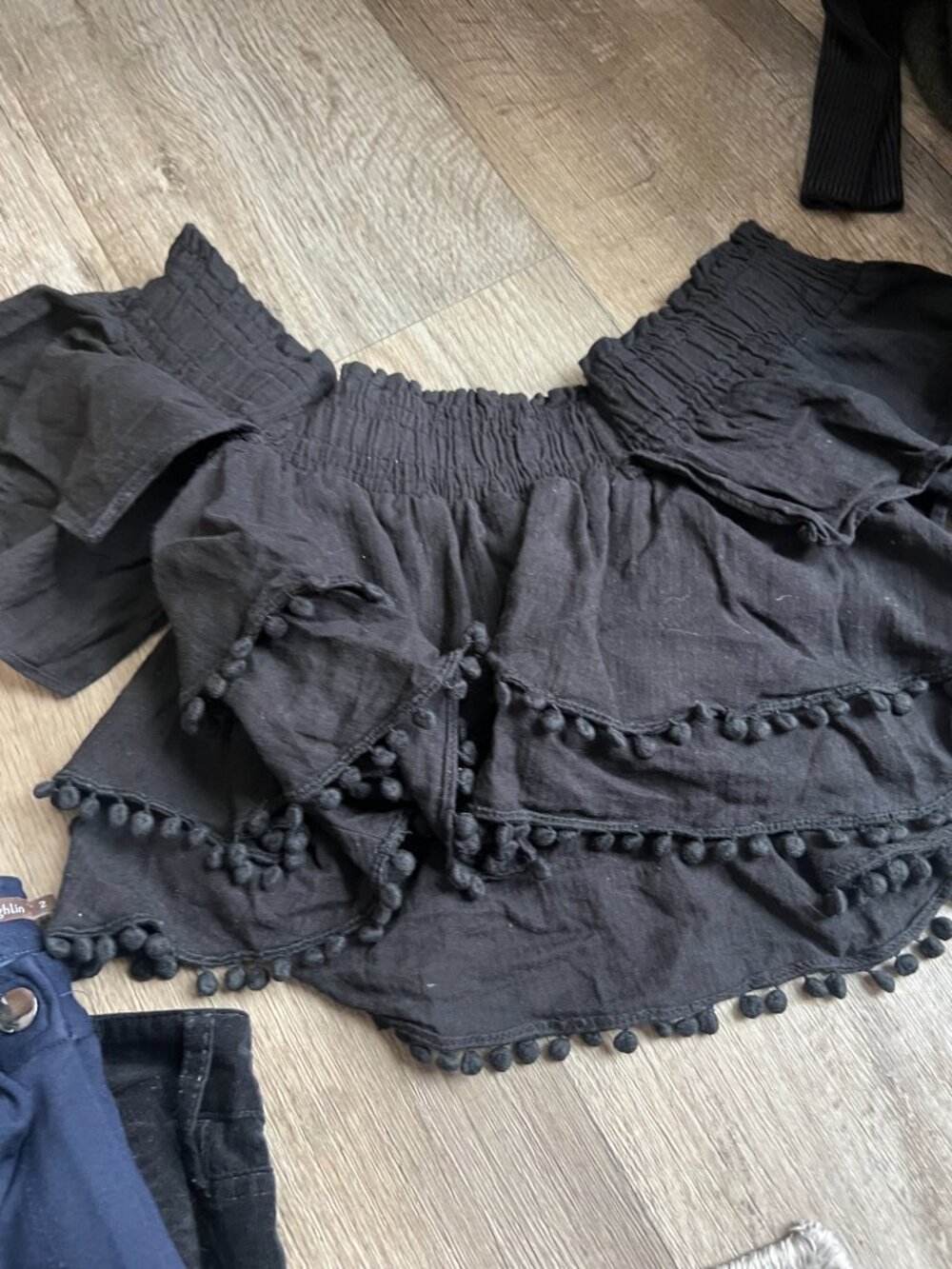 APIECE APART Off Shoulder RISAL Ruffle Crop Top XS - Picture 8 of 10